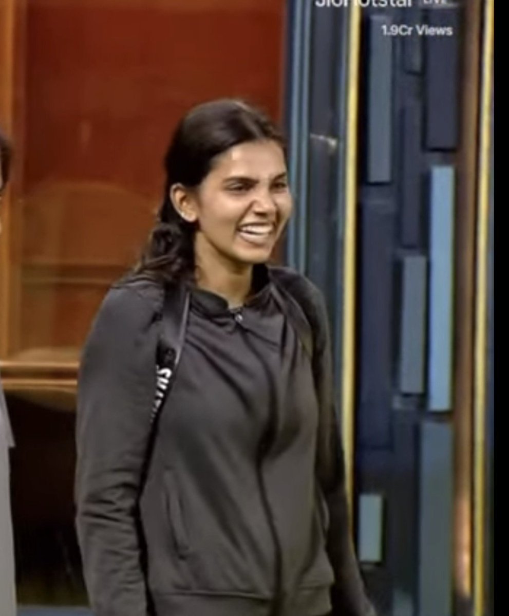riyatwitz's tweet photo. Jeikuramo thokuramo sanda seirom 💥

Well played my girl 🔥🔥

#BiggBossTamil10 #Shathiga https://t.co/LN66ERInii