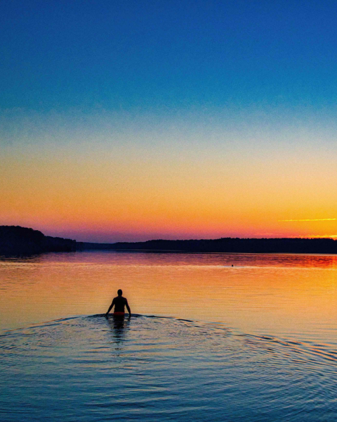 mrosennc's tweet photo. Golden hour lakeside moments.
Which is your favorite?👇
#JordanLake #Lakeside #GoldenHour #Reflections #DiscoverCarolinas #NikonCreators https://t.co/HydPInrpHu