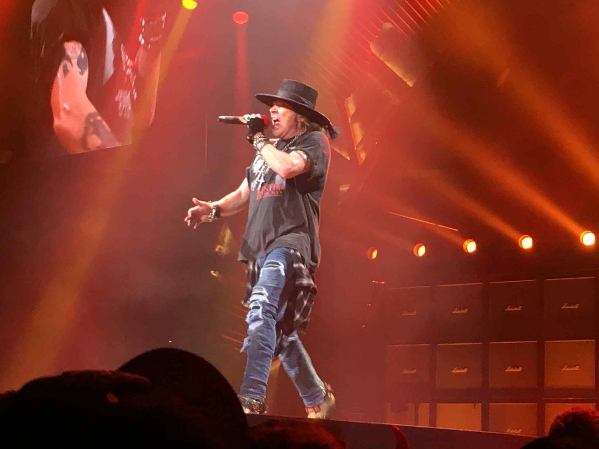 Axlrose_012's tweet photo. 10 YEARS AGO TODAY: September 16th, 2016 - AC/DC, with Axl Rose at the helm, conquered Madison Square Garden. 

Quite possibly the best concert I've attended, and definitely the closest I have ever been to Axl. https://t.co/8LtwNgeQ54
