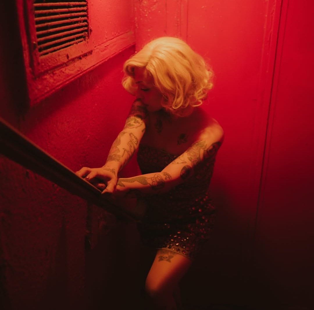 LaferteCharts's tweet photo. “Femme Fatale” de @monlaferte ha sido nominado a “Grabación del Año” en los #LatinGRAMMYs. https://t.co/ZqtJY8ODh1