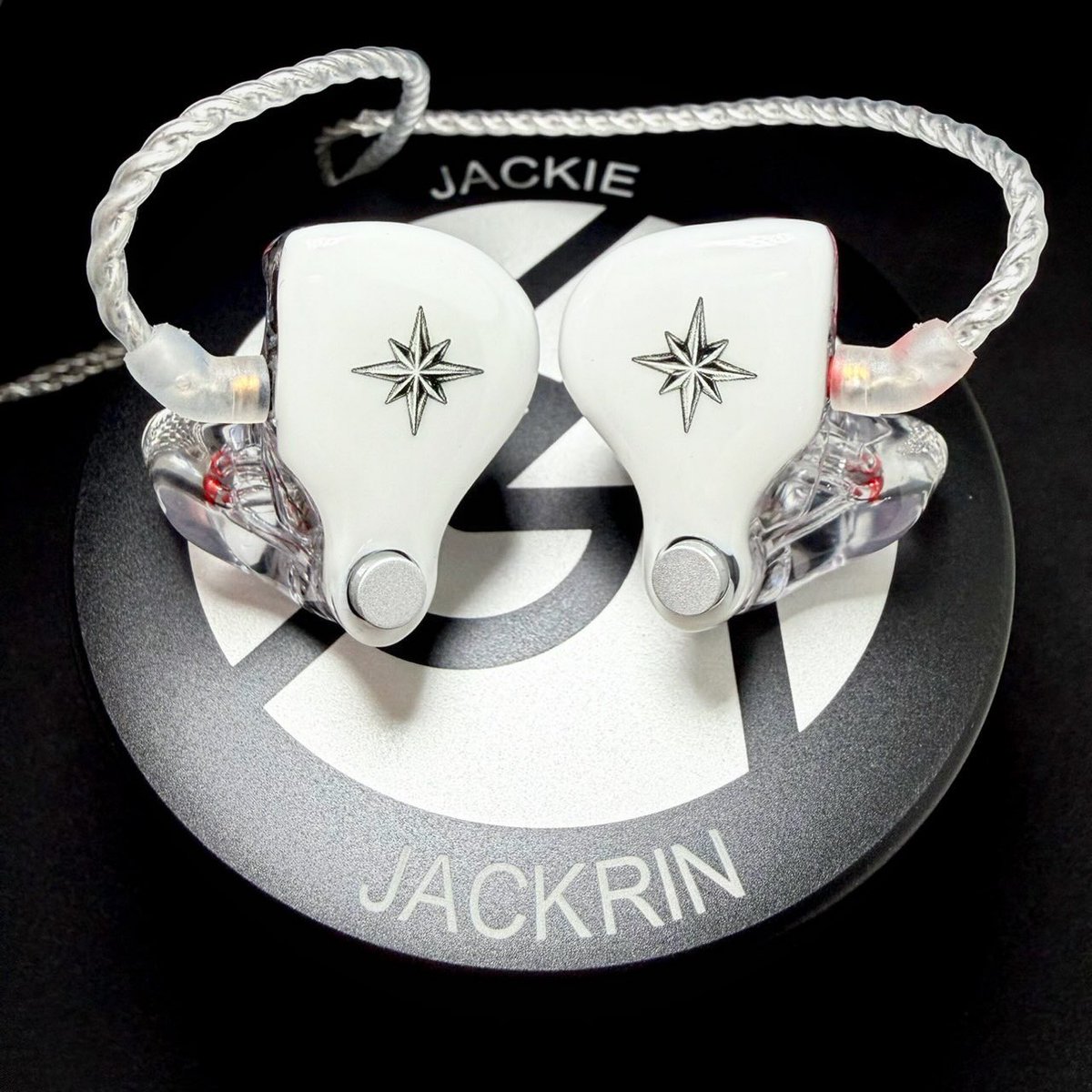 Nampann12's tweet photo. หูฟังของอ้วม

#JackieJackrin https://t.co/mgFgnBfcME