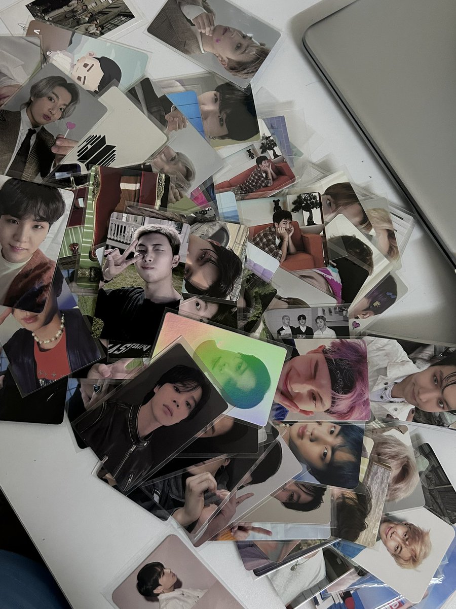 ZSarangheo's tweet photo. ปล่อยการ์ดคับ ราคาน่ารักๆ 

มีใครสนใจมุ้ยย

หาตังค์กินข้าวว🥹

📮ค่าส่งเหมาๆ 40฿

กดรีทวิต ค่าส่งเหมา30฿

#ตลาดนัดบังทัน #ตลาดนัดbts #ส่งต่อ #BTS https://t.co/pbSTOwwsXn