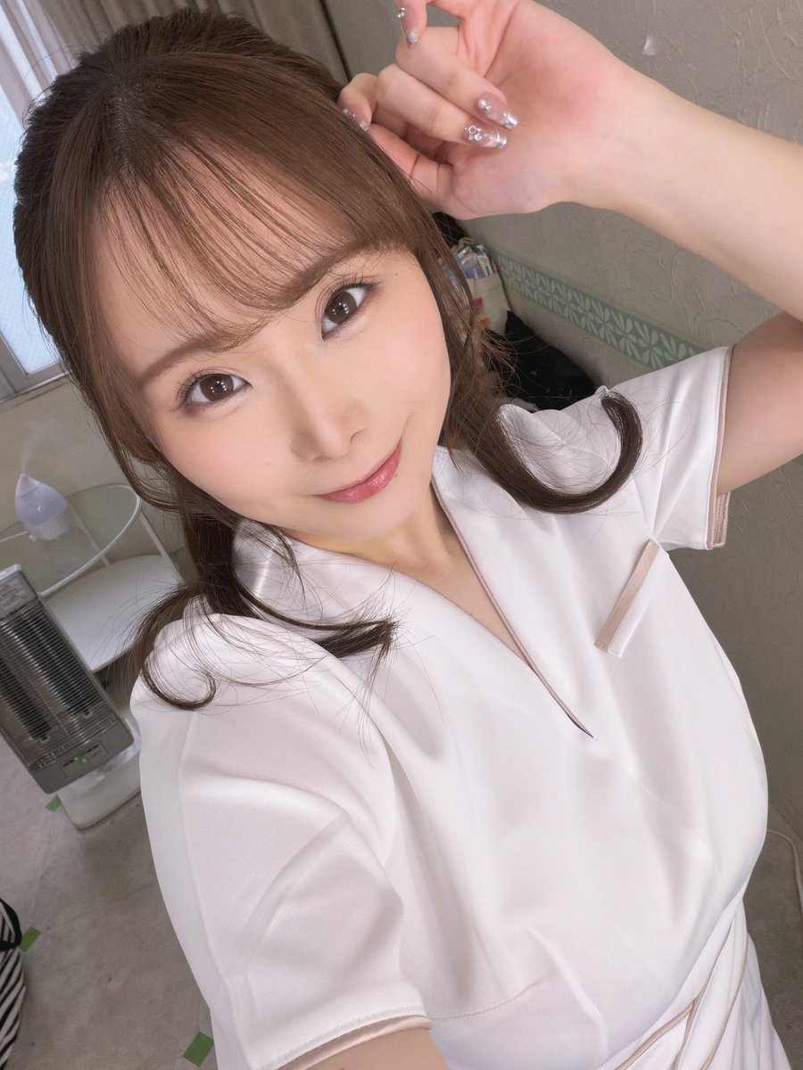 kodawaruNN's tweet photo. 中山ふみかちゃんのメイドモノ。
やはりでっかい乳にでっかい輪はいいものですな。
物腰柔らかなメイドさんに褒められながらも搾り尽されたい紳士にオススメだ。 https://t.co/c3qaQ14LLI