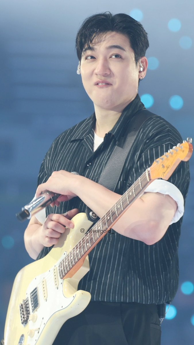 _silvergold_'s tweet photo. 260705 성진
놀리고 싶어서 눈이 반짝이는 거 같은데~~
#DAY6 #데이식스 #성진 #SUNGJIN #DAY6_10th_Anniversary_Tour
#The_DECADE https://t.co/lOKPechXqk