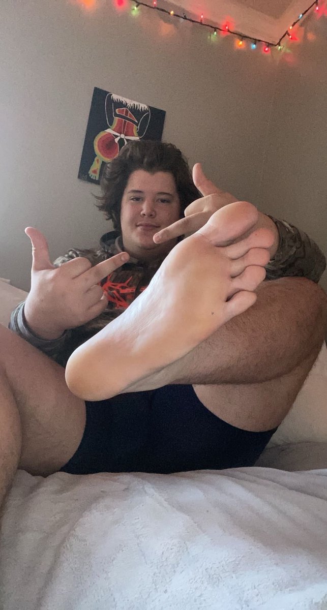 BrockFindom's tweet photo. You worthless, pathetic freak! I’m back… I know that wallet is extra fat since I haven’t been taking what’s mine. 

#findom #paypig #footfreak #footfetısh #soles #feet #foot #humanatm https://t.co/tNF5gVyuyn
