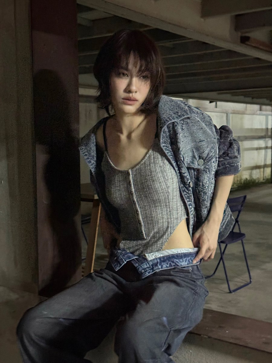 thasornofficial's tweet photo. 🚨_🚨You can never go wrong with denim on denim! @cps.label

IG Update: emiamily

#CPS 
#CPSAW26 
#CPSDENIM
꒰ #emiamily @emiamily ꒱ https://t.co/MAGCxPJtsD