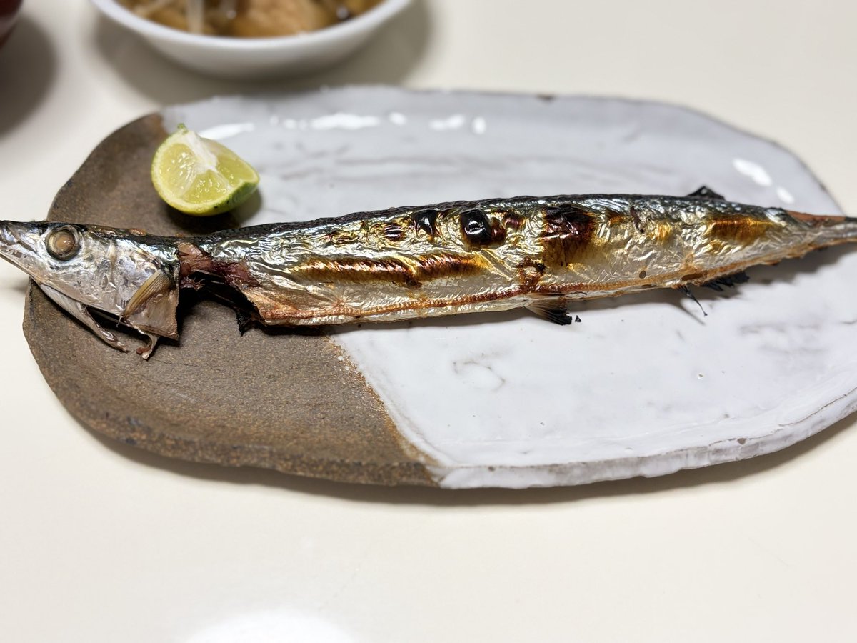7nunn0's tweet photo. 秋刀魚🐟 https://t.co/R23b8zQwh7