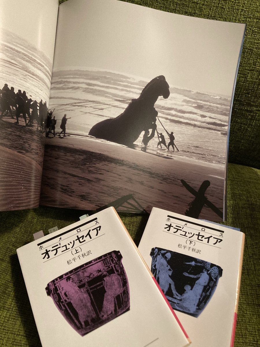 tersetta's tweet photo. 昨夏スクーリングでのギリシア文学のクラスメイトと映画『オデュッセイア』をIMAXで観てきました。
約3時間、長く感じることなく楽しめました。
西洋古典の教養としてのホメロスの大切さが良くわかりました。それにしても、争いが絶えない地球は古代から変わらず、人間は愚かなままなのですよね、 https://t.co/wpwz6Bt87d