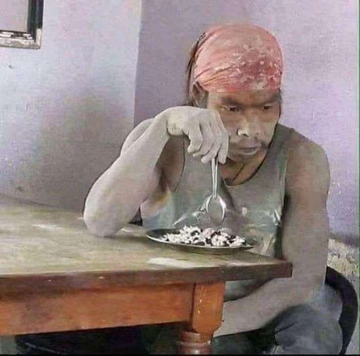 juwa_yetu's tweet photo. @wembi_steve Makenga en ce moment 😂😅🤣
On soutiendra le #FARDC @FARDC_Info jusqu'à la récupération #Totale de toutes les zones occupées #illegalement par le #Rwanda et ses #suppletifs https://t.co/c5gpiICLZp