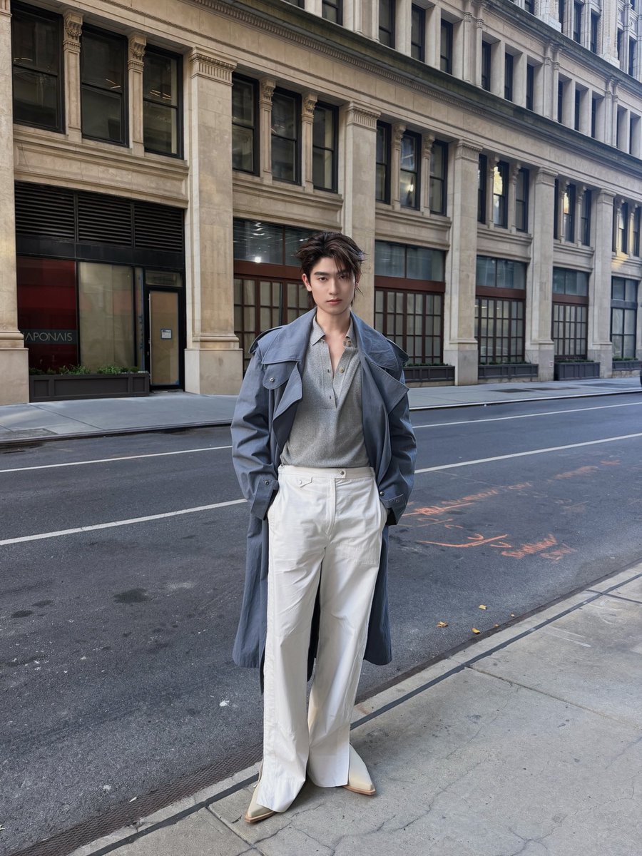 nakanisnakan's tweet photo. wrap in nyc

@CalvinKlein #CalvinKlein #tthomastc #sea_tawinan https://t.co/iYiLw6IJQc