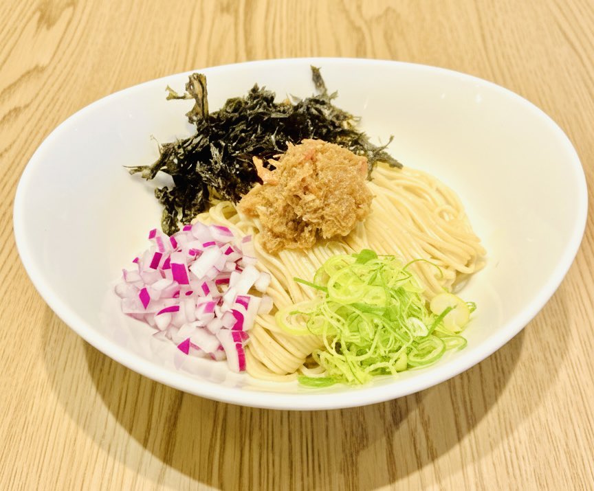 Fishmen0711's tweet photo. 9/17(木)11:00よりオープン！
明日の限定は

「スモークサーモンとアボカドのまぜそば」
「三種貝入り四川風薬膳麻辣湯麺」
「自家製XO醬の和え玉」
昼夜限定10食

雨が続いていますね☂️💦
美味しいラーメンで温まって行ってください☺️

#寿製麺よしかわ
#Fishmen
#北本
#ラーメン https://t.co/i8fkgmGGNH