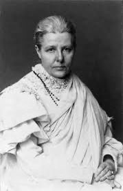 MyUnveiledTruth's tweet photo. Annie Besant (1847-1933) was an early western feminist who was influenced by Hinduism and promoted New Age feminism to western women. 

She was a British socialist, secularist & women’s rights campaigner who converted to Theosophy, moved to India, led the Theosophical Society & served as INC president.

She praised Vedic-era women as educated and free and called the Indian woman the embodiment of Shakti, or “the Power of God.” In 1928 she launched a “World Mother” movement presenting an Indian woman as the divine feminine.