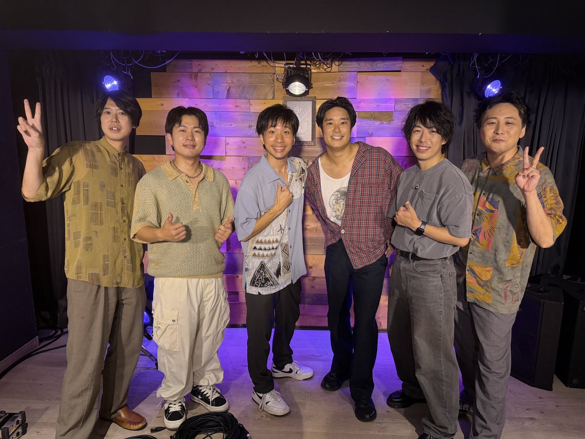 ORANGEHOUSE03's tweet photo. 「Go!Upstairs! vol.164」

平日で雨にも関わらず
本当にありがとうございました🍀

11/23 ホールワンマン🔥
先行予約期間終了まで

------------------
　　あと1日
------------------

本日もご予約いただき
現在チケット65名/100名🎫

明日も配信で1枚でも多くご予約いただけるように頑張ります🔥 https://t.co/f95CNJWTzT