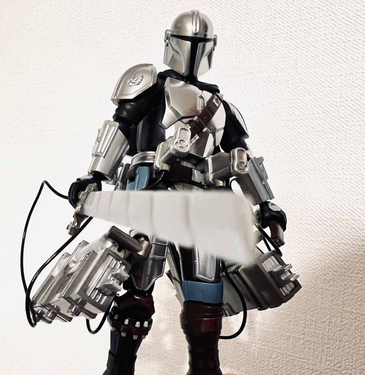 game_masuda's tweet photo. 立体機動装置を装備させたら思ったより違和感がなかったマンドー https://t.co/s5VariWscC