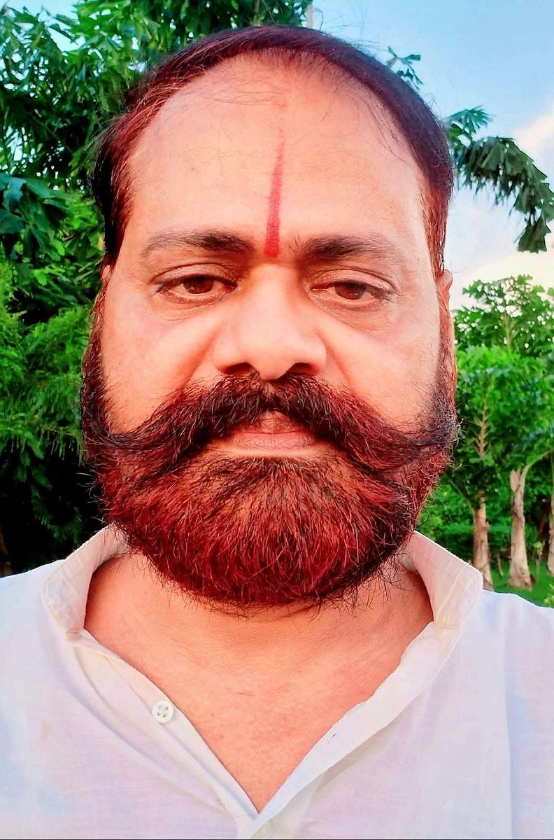 phalhari999's tweet photo. हम सनातन धर्म की धार्मिक किताबों को और इतिहास को बहुत पढ़ते हैं। महिषासुर,रावण, कंस,तुर्क मुगल,अंग्रेज अपने आप को कभी सोचे तक नही,कभी हमारा साम्राज्य खत्म होगा। सब चले गए,ये बीजेपी वाले अपने आप को क्या समझते हैं। 
लोग दुर्गा काली, राम, कृष्ण के साथ साथ देशभक्तों को याद करते है। https://t.co/F3VYaJadTS