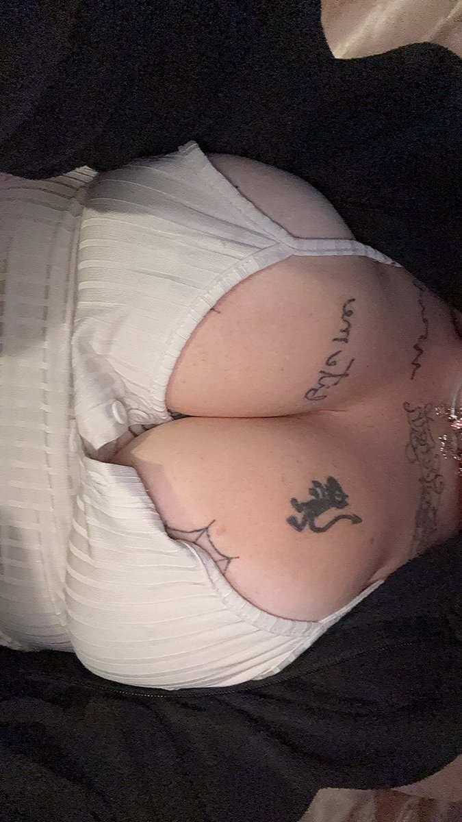 katiebug0811's tweet photo. Happy hump day πββοΈππ€ππΌππΌππΌ
Onlyfans: https://t.co/lPRkFaFmyu
#OnlyFans #MILF #GothGirl #Thicc #TattedMILF #BigTittieGoth #Lingerie #Anal #DP #Fantasy #SellingCon #LinkInBio #UnlockIt #Menu #CashApp #paypigwanted https://t.co/7EvwJ7cRZF