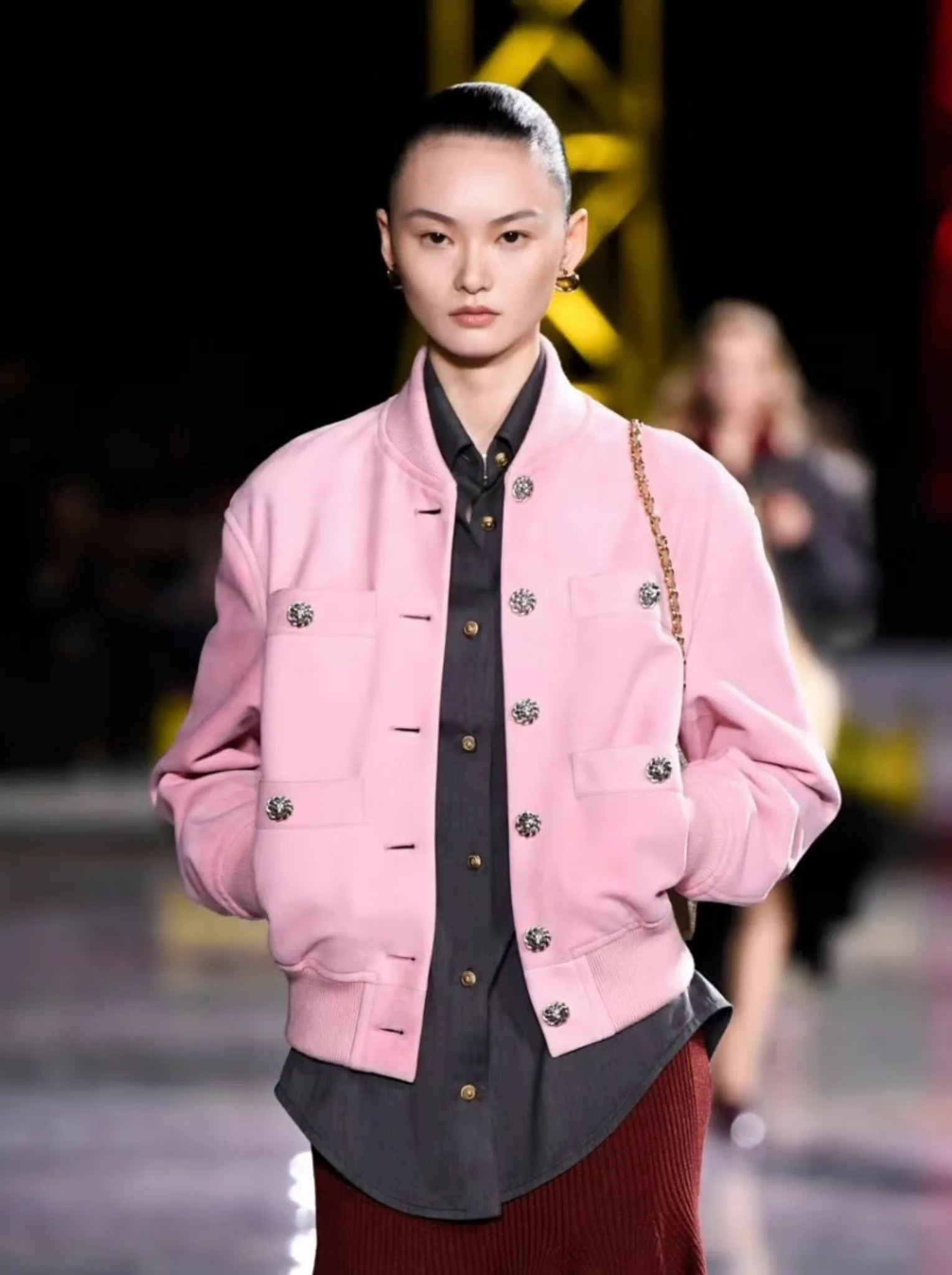 Wang Yibo • 王一博• WYB 💚 Rose on X: 