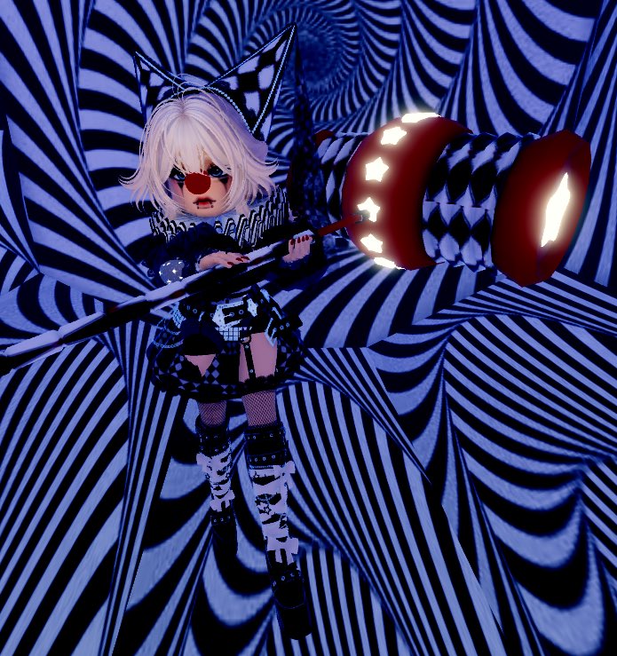 Marci_hoot's tweet photo. Join me at the circus? 🤡 

Credits to: @STARRTTHESHOW For their INCREDIBLE realm build! 

#royalehigh @RoyaleHighValks #royalehighoutfit #royaleween https://t.co/AYdPBI77kh