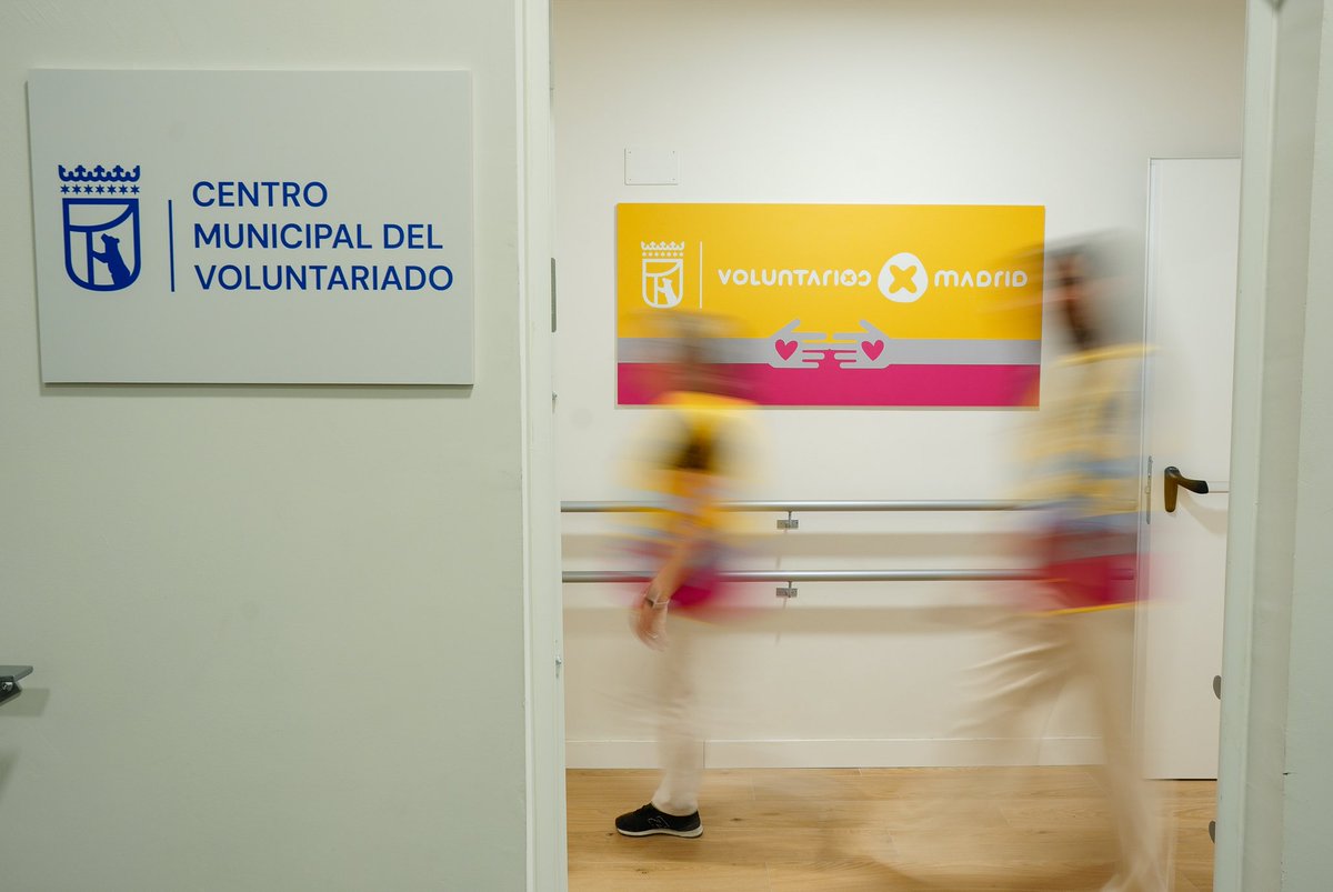 seguragc's tweet photo. Nuevo centro municipal de @voluntariosxmad en el edificio multifuncional de Fúcar

👉🏻 Voluntarios por Madrid sigue creciendo y afianzándose, con más de 22.000 miembros

El espacio de Fúcar continúa poniendo en funcionamiento sus instalaciones y pronto estará a pleno rendimiento https://t.co/r8RB942piY
