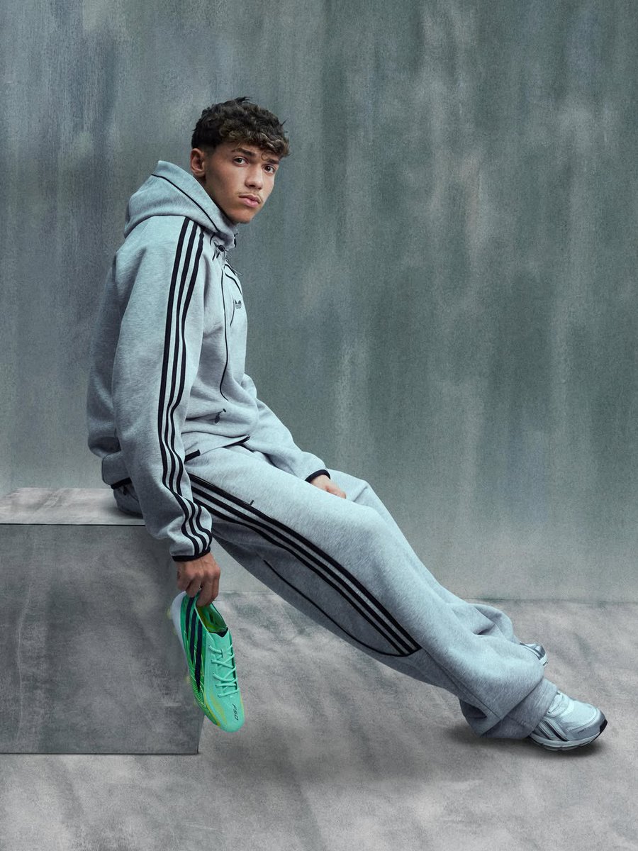 TeamYouFirst's tweet photo. Thiago Pitarch and Vicky x @adidasfootball 

#F50 #Adidas https://t.co/bZl8PSVViU