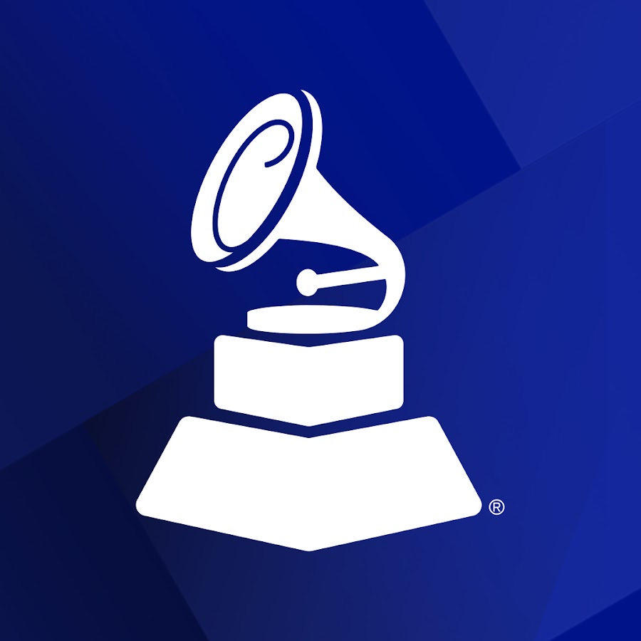 tracklist's tweet photo. 🚨 “Novo Testamento”, de AJULLIACOSTA, é indicado ao #LatinGRAMMYs de “Melhor Álbum de Música Urbana em Língua Portuguesa” https://t.co/tweZEMU4uE