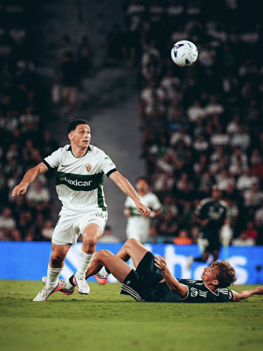 elchecf's tweet photo. Tus ojos me recuerdan a los suyos 🥹🇦🇷 https://t.co/3m2DLLwNQQ