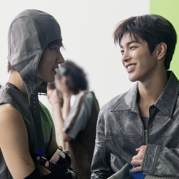iishioz1e's tweet photo. 안곤호  라는분  ㅈㅉ왜이렇게하는지 아시는분? https://t.co/KHvNYzcgtK