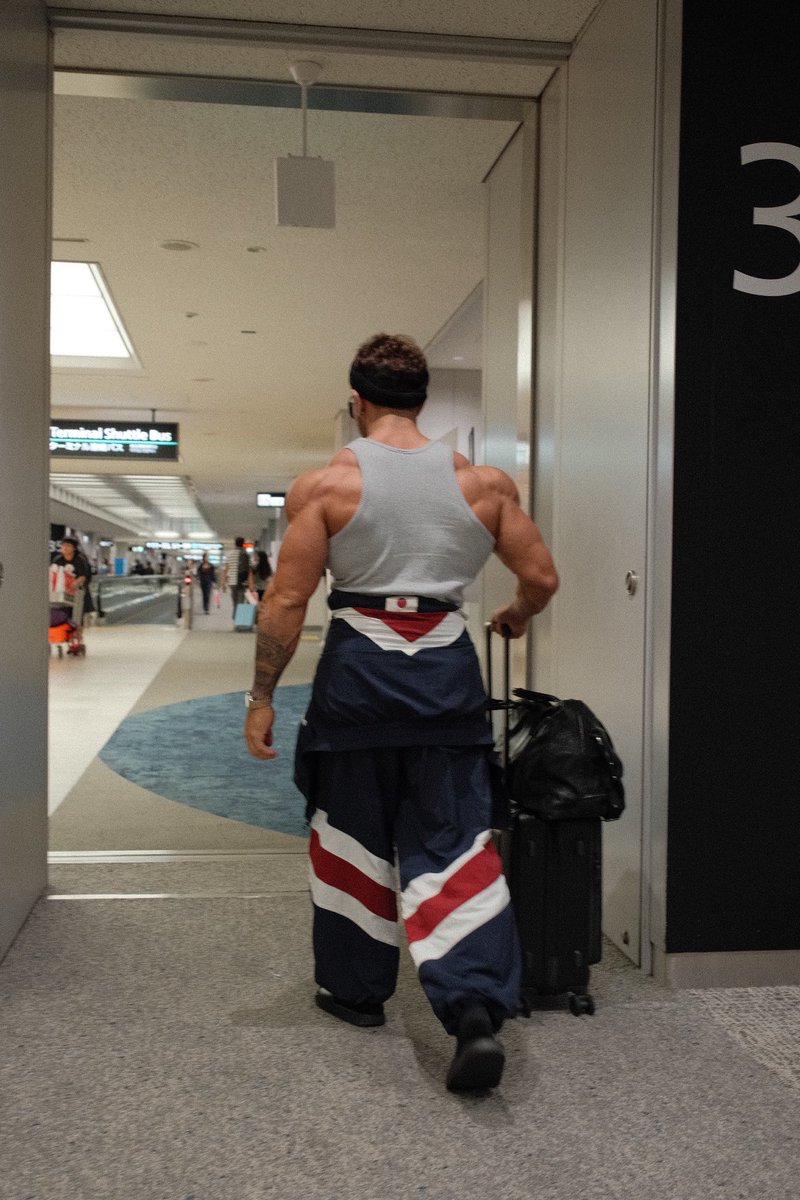 KanekinFitness's tweet photo. 行ってきます🇯🇵🇺🇸 https://t.co/GZOt5ABIJ4