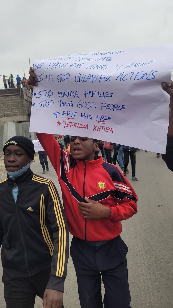 wanjirunjira's tweet photo. It's been 3 months since our people were abducted!! THREE MONTHS!! Hatujui watu wetu wako wapi. We are at Milimani law courts wondering when they'll act on the Habeas Corpus. #BringThemBack #RutoMustGo 
#EndAbductionsKE #FreeKiarie https://t.co/IPrXRnZBfT