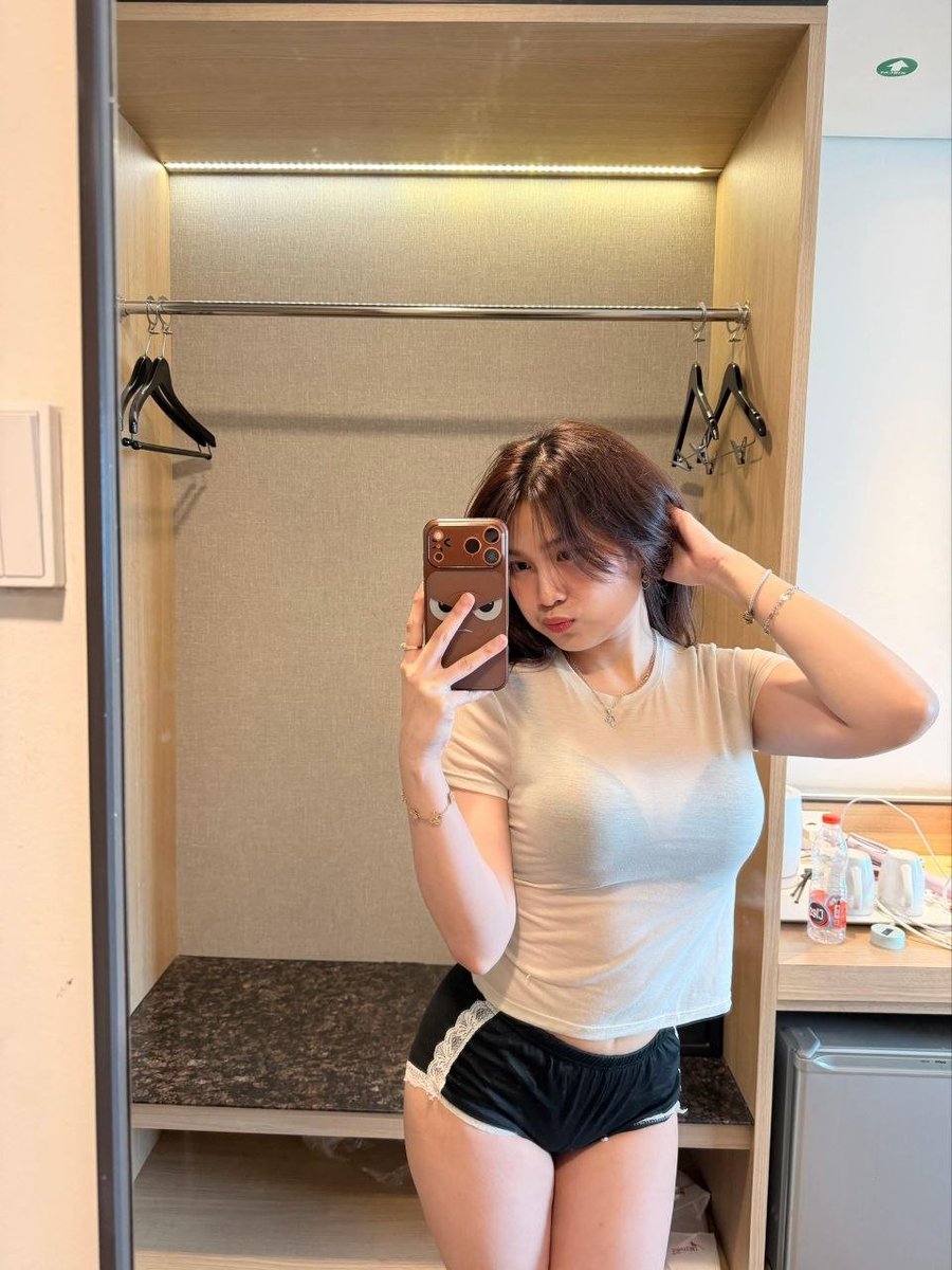 TootsieCucca's tweet photo. Verllyaling 🤤🥵 https://t.co/oYuDT86GRz