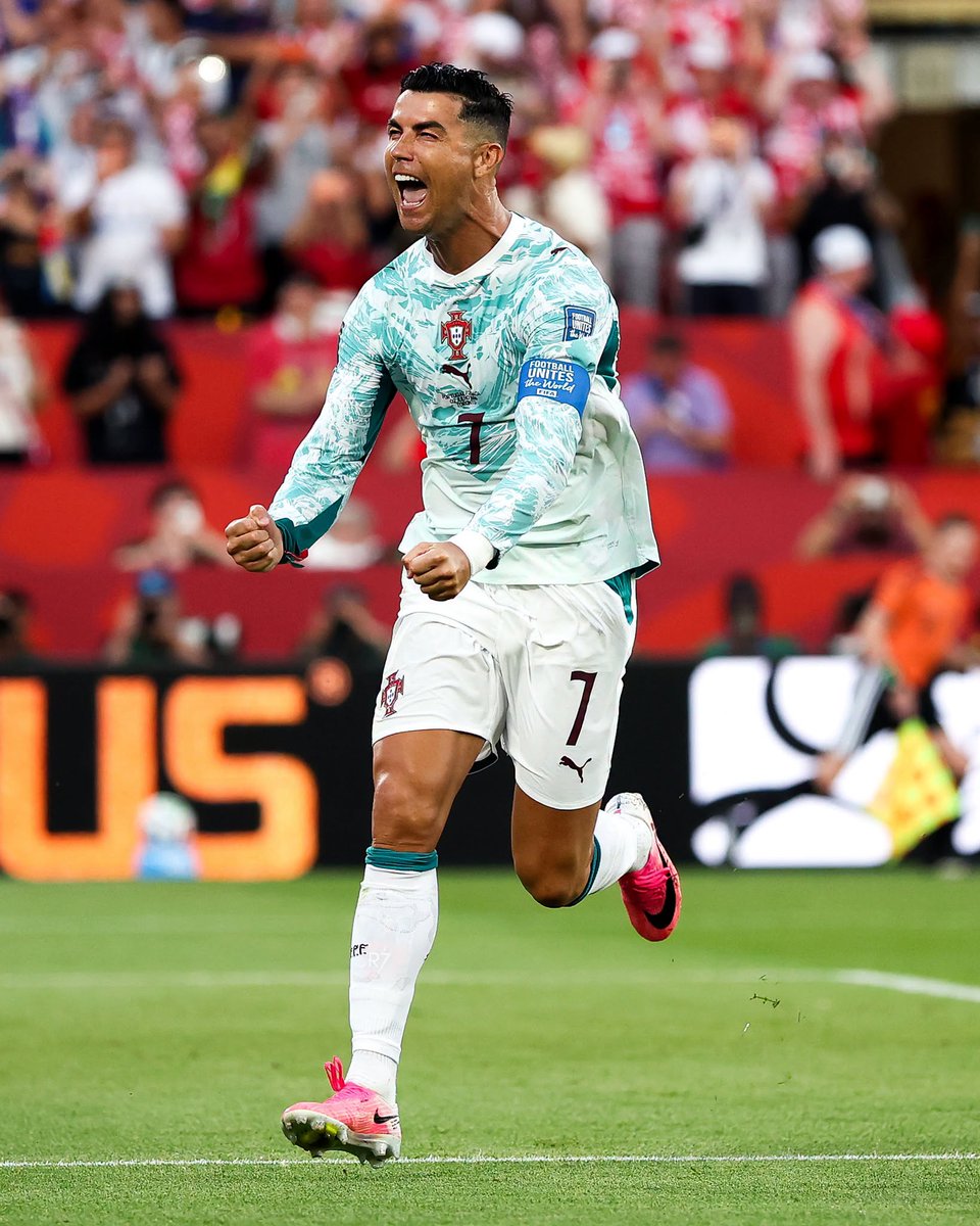 sportshulkint's tweet photo. #SportsHulk, #SportsHulkBD, #ItsIncrediblySporting, #SportsNews, #SportsUpdates, #GlobalSports, #SportsHighlights, #MatchHighlights, #SportsAnalysis, #Football, #Soccer, #FIFAWorldCup, #UEFA, #ChampionsLeague, #PremierLeague, #TransferUpdates, #Cricket, #IPL, #WorldCupCricket, https://t.co/V58zNJl54r