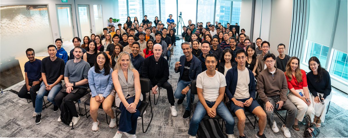 CoinbaseSG's tweet photo. Last week, @brian_armstrong made a stop in 🇸🇬

The agenda was packed: meeting the SG team, connecting with @base builders and recording a podcast with @TheBonnieChang.

Singapore is a key Coinbase hub in APAC, and we're proud to be licensed by MAS to provide digital payment token services here.

We’ll continue to invest in local talent, AI and localized products, while supporting builders and growing our presence across the region.