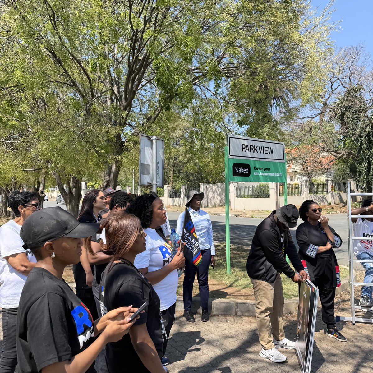 Rise_Mzansi's tweet photo. Poster unveiling currently underway in Parkview
#RISEMzansi https://t.co/N4cdxvvcLe