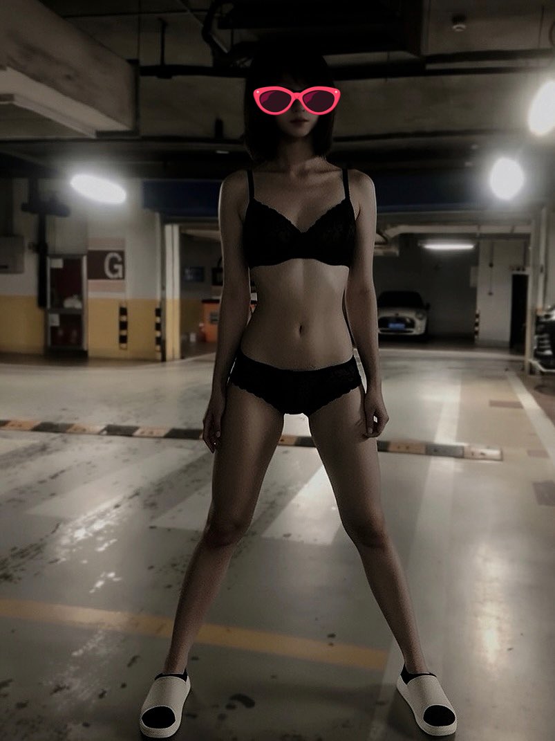 videogestion's tweet photo. 车库这边出套绝美大片 今晚降温大家多裹点 姐可是藏不住的惹火 https://t.co/aBKCDCUEvm