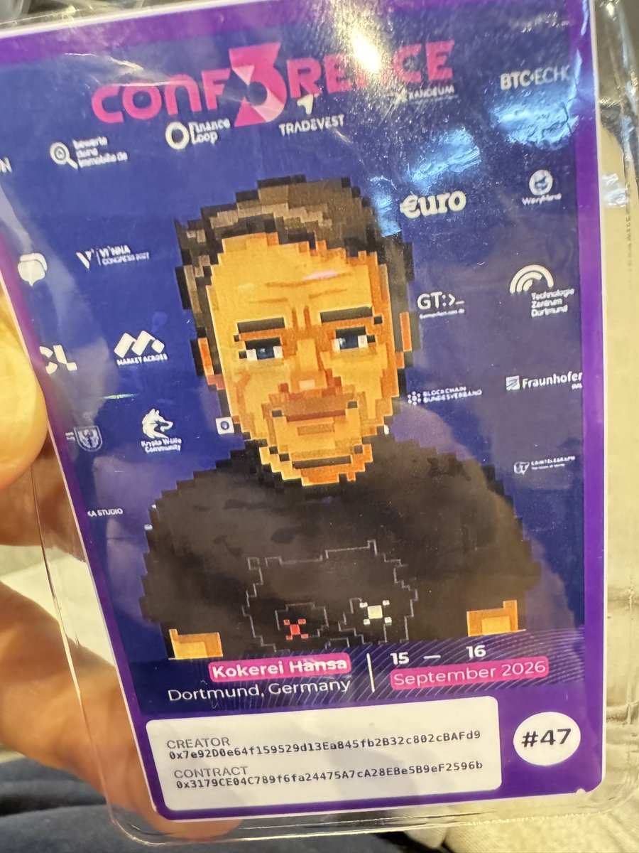 Featurefrank's tweet photo. Hello from @conf3rence 🙋🏼‍♂️look how great my @XCOPYART shirt turns out on the conference badge 😍! Thank you @3memberMe for the amazing gift too!! https://t.co/QqSUCNQLrI