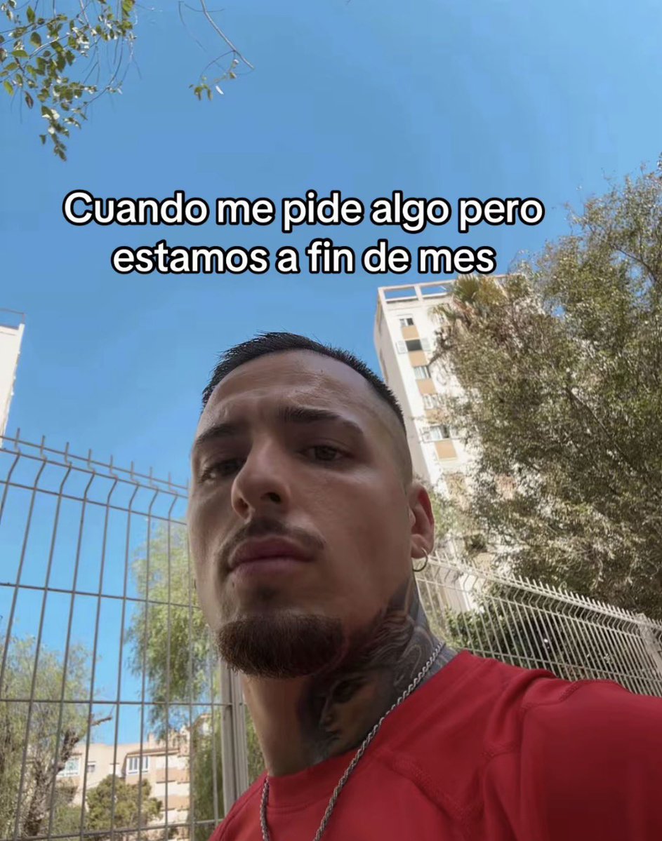 fantasypolillas's tweet photo. Estoy llorando a mares con este tío https://t.co/gOH1LUMjgC