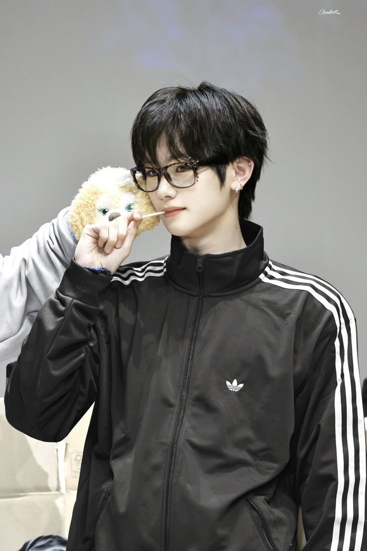 visrangel's tweet photo. @TOP100KPOP #Anxin #ALD1 https://t.co/evz9vo1jWQ