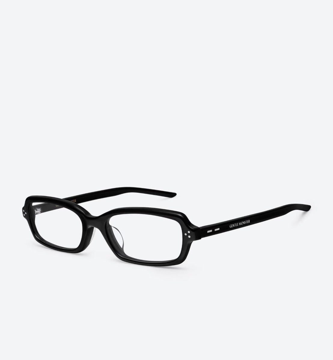 JihyoUnion's tweet photo. #JIHYO wearing Gentle Monster 'Panini 01' glasses. https://t.co/aBwfSErWlz