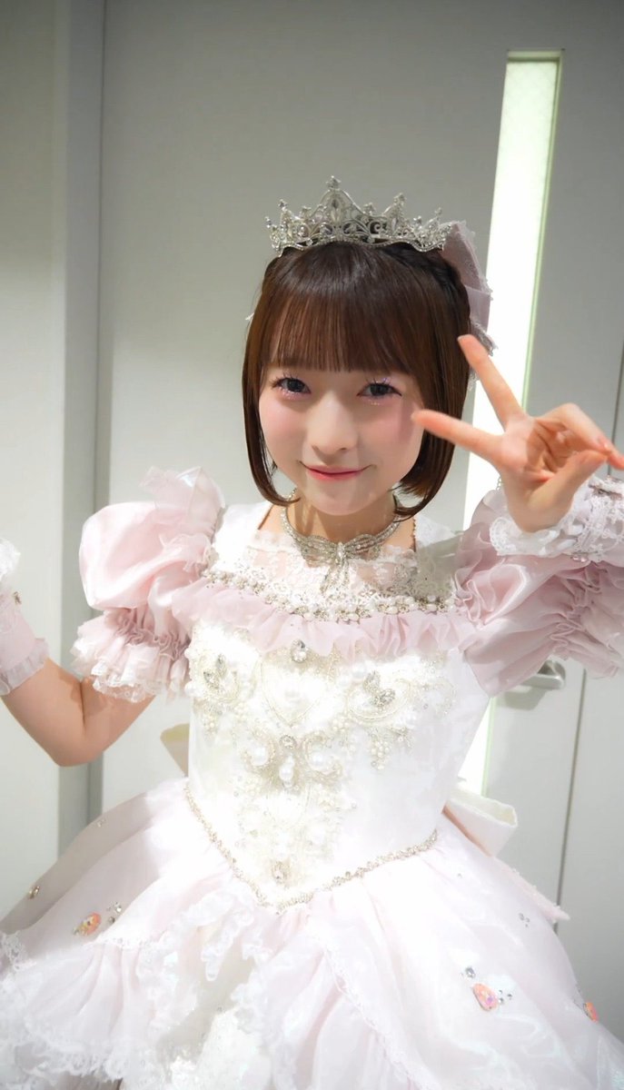 Misouuci's tweet photo. みゆちゃんボブになったよ‼️
まだ見てない人は損してるよっ‼️
みゆの事沢山見てからAV見てね💕
 #アイドル #オカズ #オナペ #discord https://t.co/kY9GKWY2d1