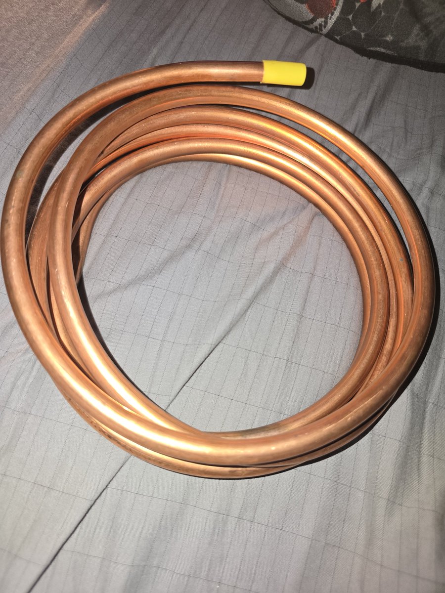 jesseRoss597206's tweet photo. Put copper under your pillow & you'll thank me later. Not only do you sleep better, clearer head but your dreams will come back. Vivid dreams that you actually remember. I'm on day 5 & it has not failed. This is 100% your weapon against electromagnetic frequency that has quite literally destroyed mankind. You are in the middle of world War 3 & their favorite time to microwave is in fact at night while you sleep. Ask any of your nexrad junkies ♥️ Mankind is undergoing a collective sleep crisis & this is being done intentionally while humanity goes through the great awakening.
