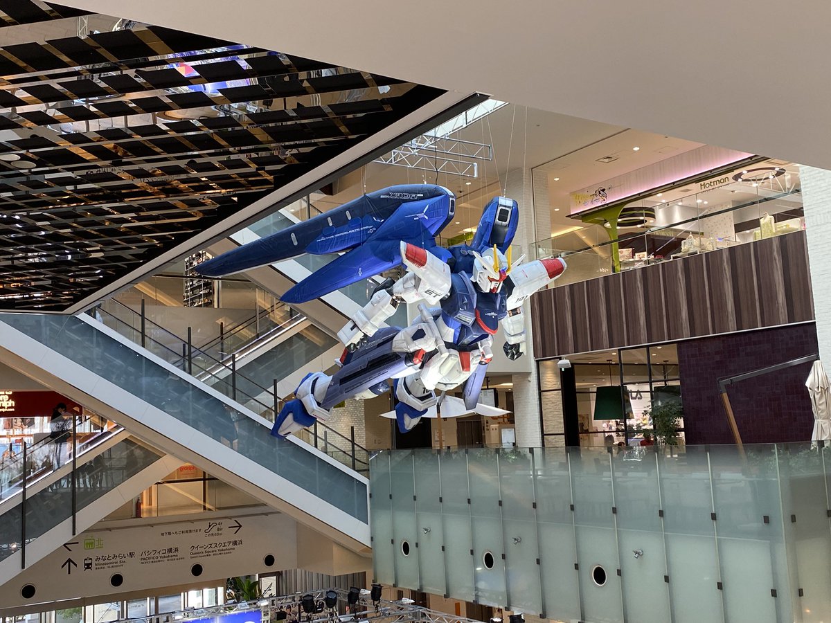 jiro0079's tweet photo. MARK IS みなとみらい
全高約5m「フリーダムガンダム」
バルーン展示
GUNDAM PORT YOKOHAMA
2022.2.19〜2022.3.13
#ガンダムイベント #GUNDAMPORT https://t.co/n1vBtmW4RX