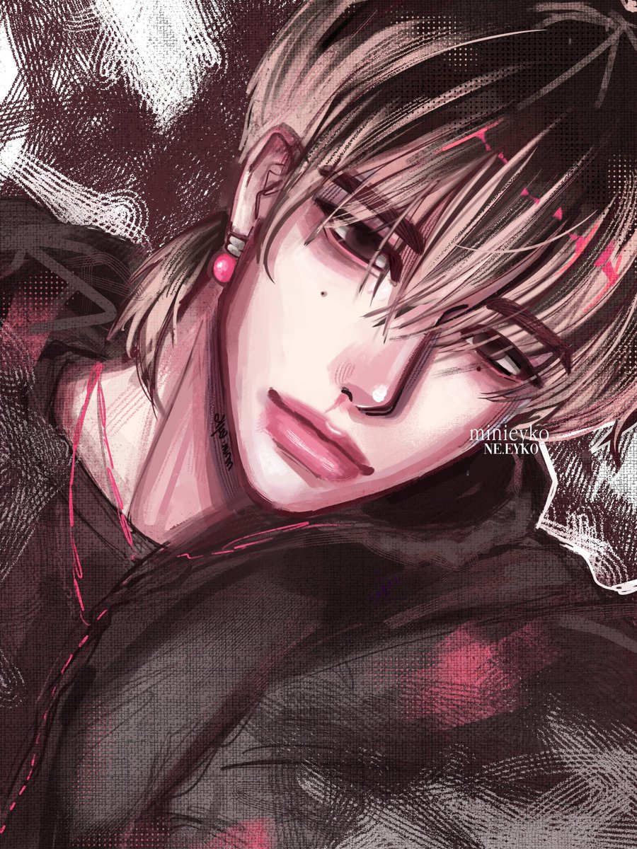 MiniEyko's tweet photo. bloodhail 
#Hyunjin (just posting what i havent posted here yet) https://t.co/tJXEeToSXd