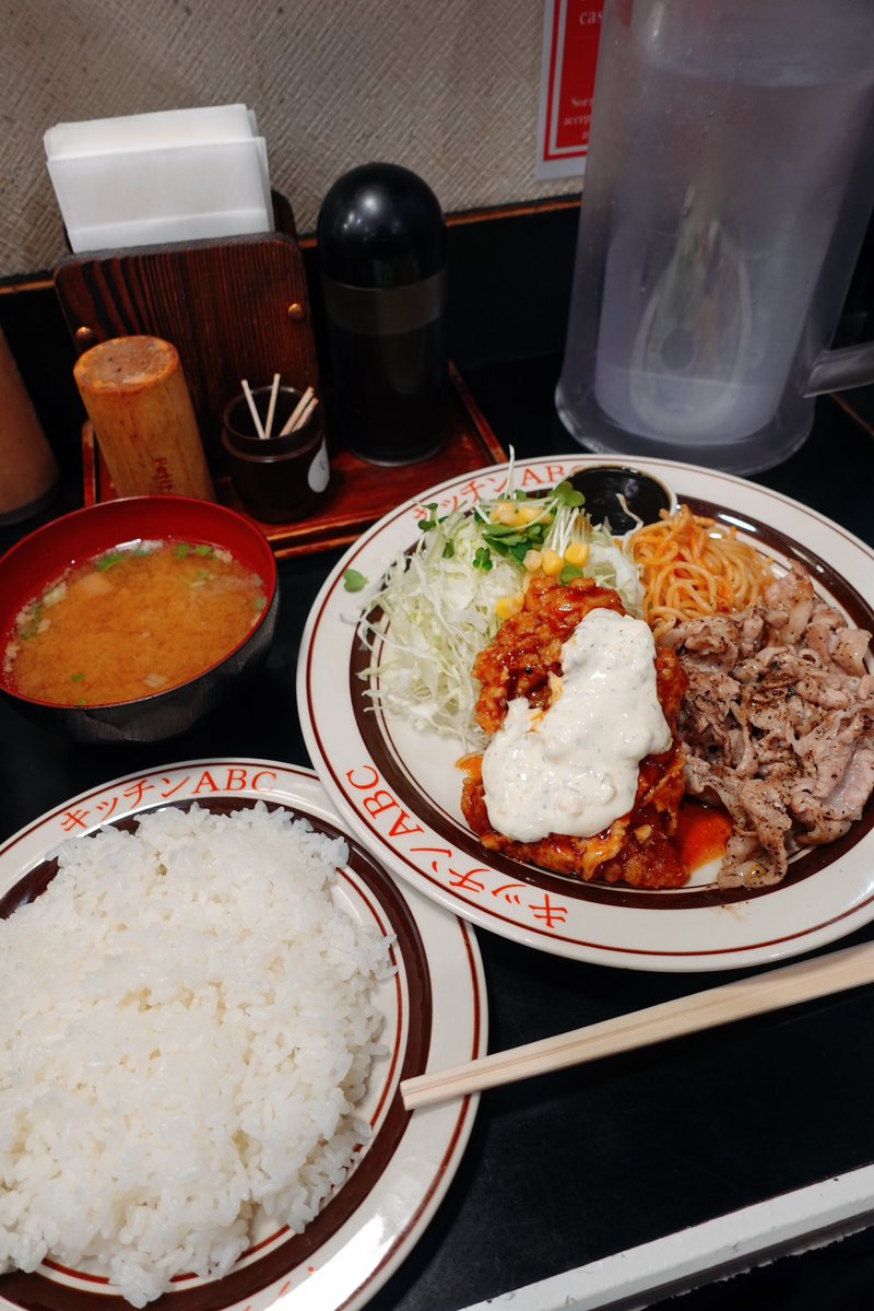 hata_____boy's tweet photo. 池袋は都内で2番目に嫌いな街なんだけど、ここの定食のおかげで少しだけ好きになれたよ https://t.co/YswQsBDqsG