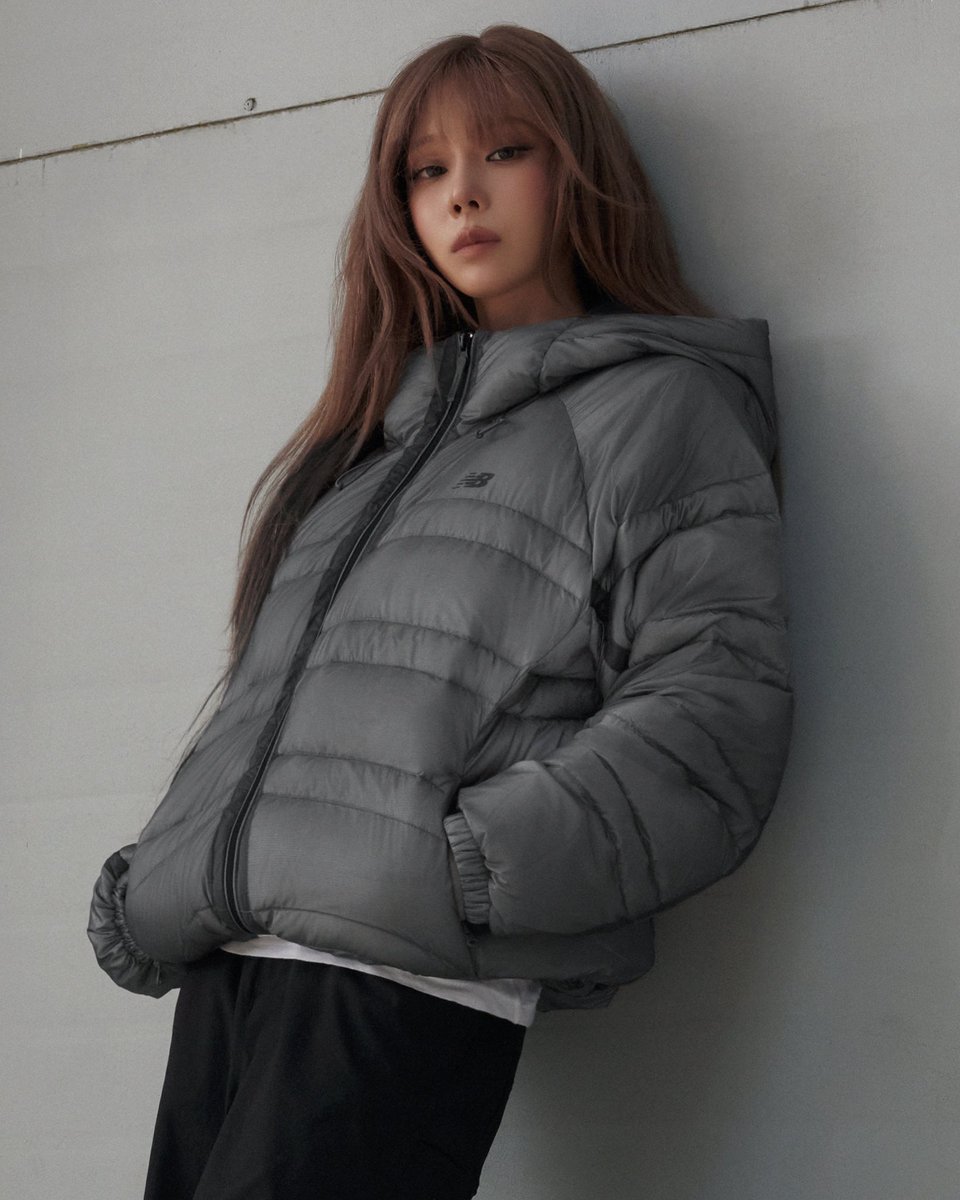 wntrult's tweet photo. aespa WINTER for New Balance. https://t.co/H25XxVnRcb