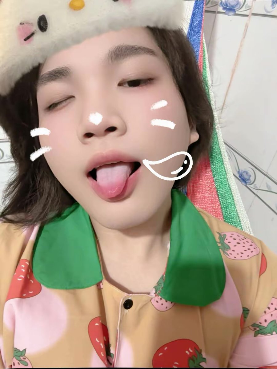 Suanunglon's tweet photo. @blackjohn_h Dạ tạ ơn ngài ạ con sẽ liếm sạch sẽ https://t.co/syO8fUndzQ