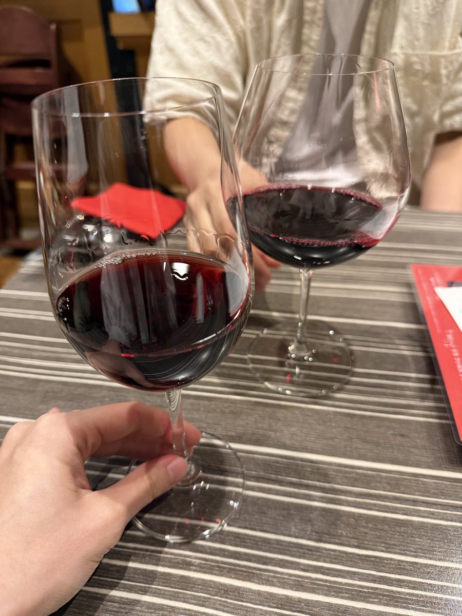 chiyosuke_org's tweet photo. 夫の昇���と自分の転職前祝い🍷 https://t.co/q4CrYaS6DB