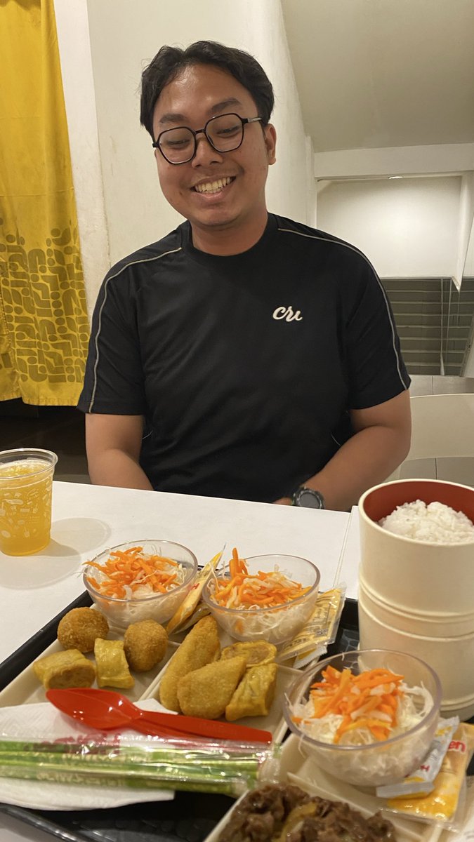 HeyPriixyd's tweet photo. Suka ajah sama salad hokben https://t.co/RmucgXTHmh
