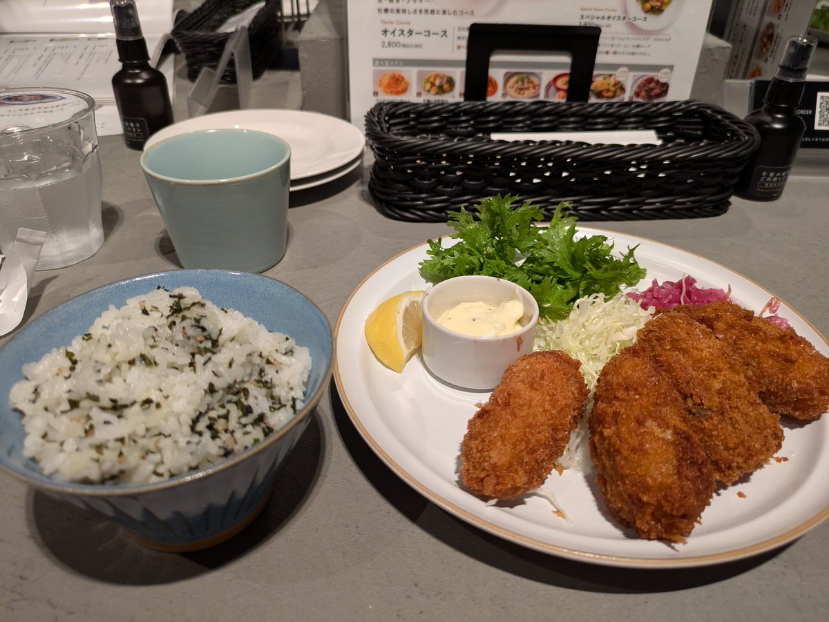 basilico_spa's tweet photo. お昼はカキフライでした😋 https://t.co/PLmHRpTbM8