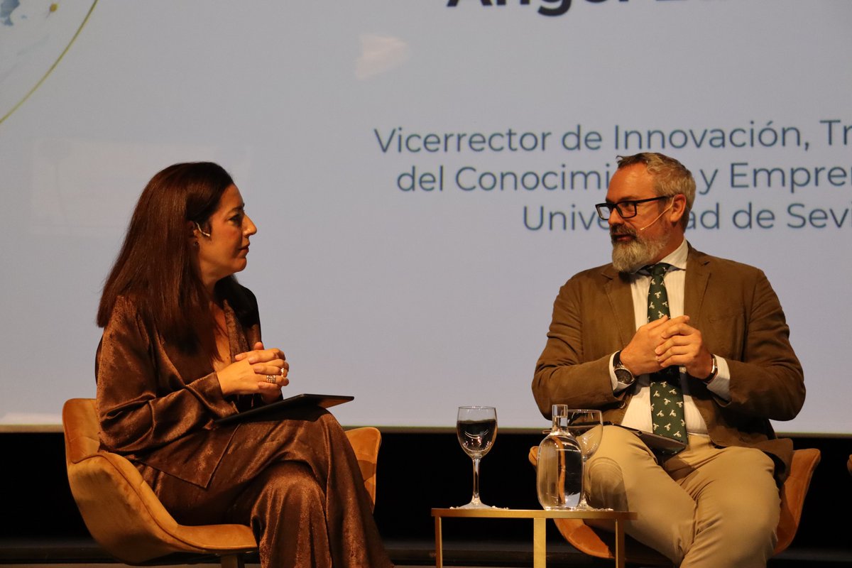 _LABME's tweet photo. Innovar para transformar: el emprendimiento social que está cambiando Iberoamérica
Comienza la mesa redonda moderada por Elena Carazo, con la participación de:
• Ángel Luis Trigo
• Aitor Lizartza
• Francisco Pérez
Una conversación sobre innovación y emprendimiento. https://t.co/tHsWwhHXJP