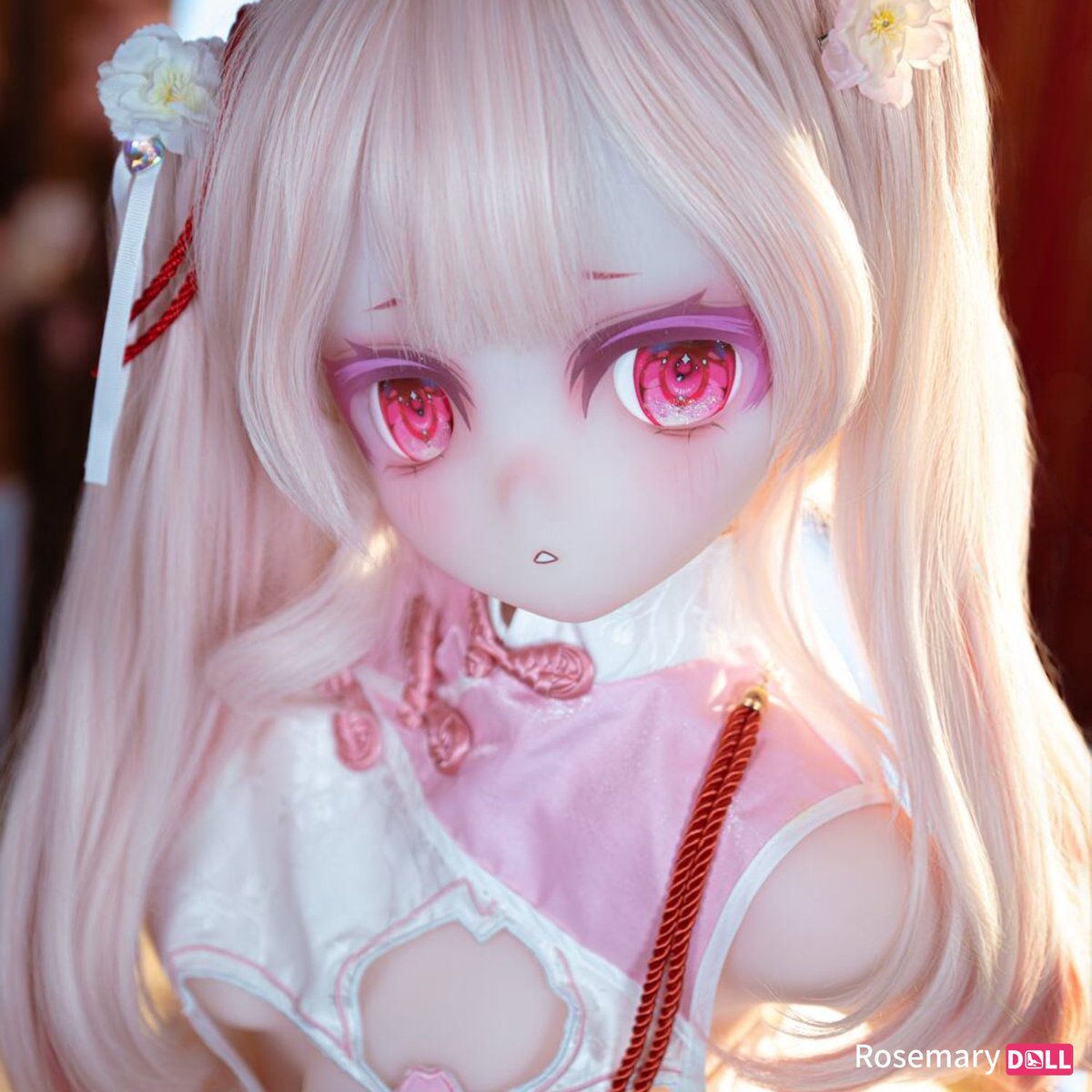 JPRosemarydoll's tweet photo. そんな顔で見つめないで……🥺💗

私、何もしてないのに。
ただちょっと寂しそうにしてるだけなのに……
……ねぇ、放っておける？MissterVerse
#MissterVerse #RosemaryDoll https://t.co/5zXETg2y3m
